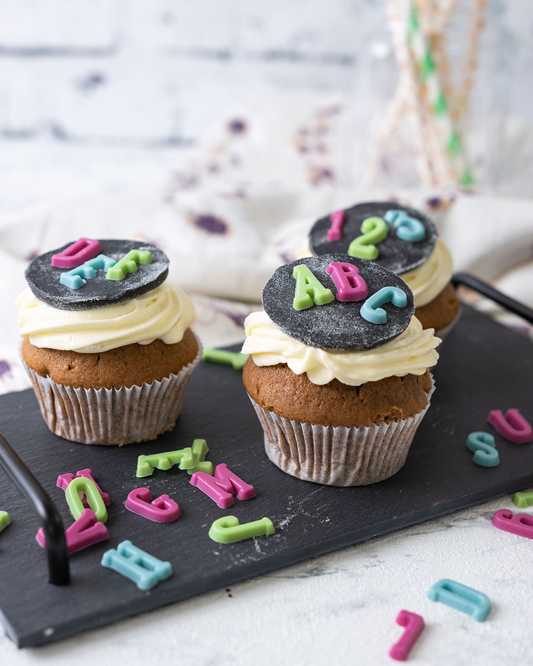 Schoko-Muffins Rezept zur Einschulung mit Tafeloptik